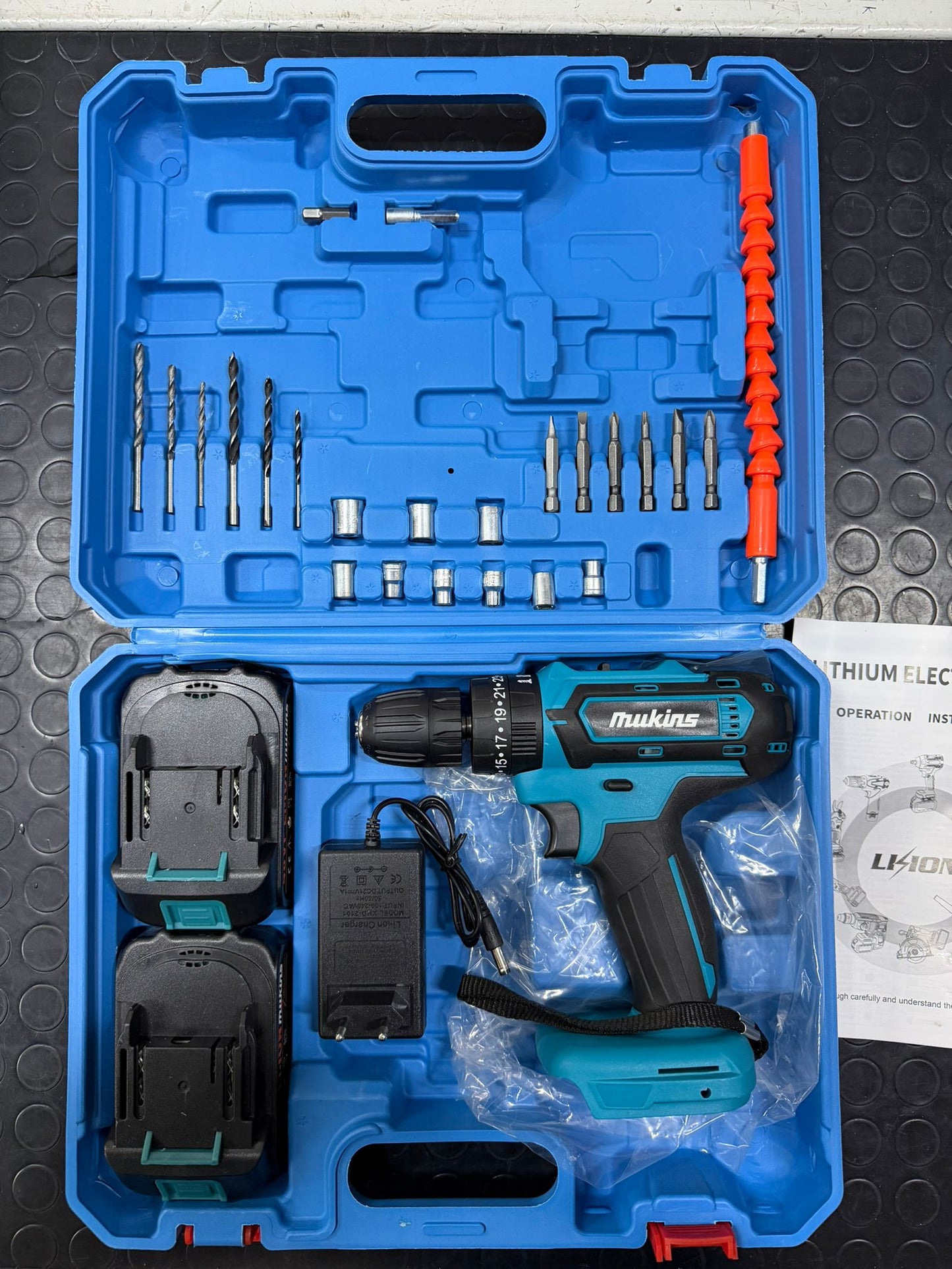 KIT AVVITATORE 48VF + ACCESSORI 2 BATTERIE E CARICABATTERIE